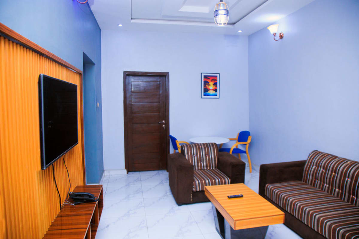 2 Bedroom Apartment